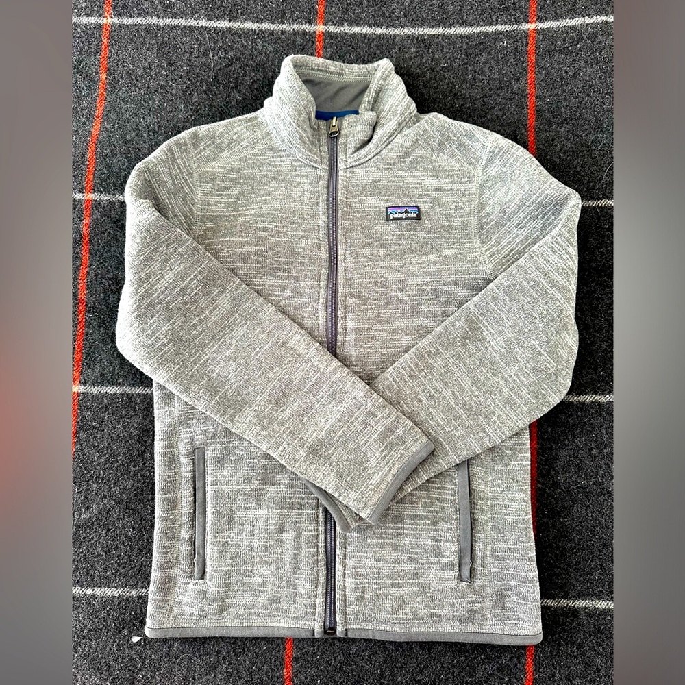 SOLD
Patagonia full zip youth fleece